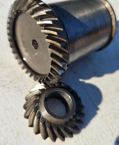 Ducati 450 lower drive - r/t,