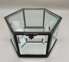 SCHREIBER MINIATURE TABLE TOP BRONZE DISPLAY CABINET WITH A MIRRORED BASE