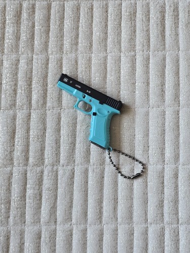 Blue metal gun - metal, keyring