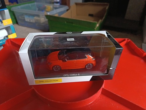 Boxed model vauxhall - d,