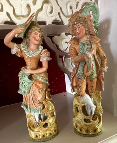 Hand painted bisque - bisque, couple
