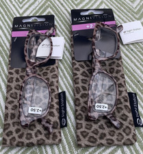 Magnivision Ladies Reading