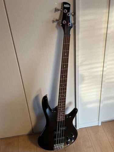 Ibanez gsr200 electric bass - electric,