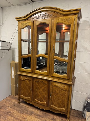 Vintage solid wood display