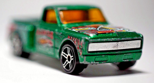 Hot wheels 2003 radical - hot,
