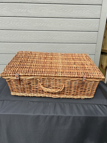 Wicker picnic basket set - picnic,