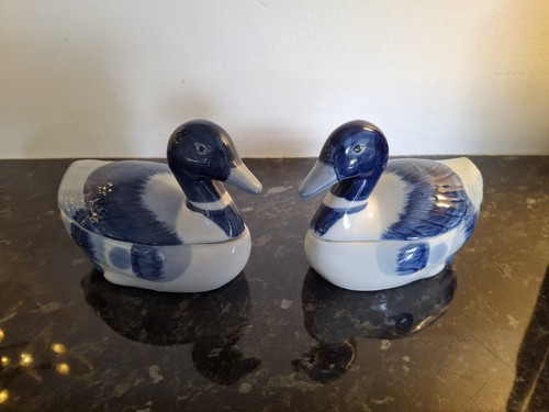 Pair vintage blue white - vintage,