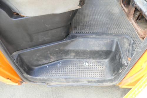 Door stepping tray level - stepping,