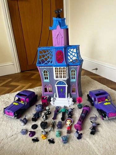 Disney junior vampirina scare - disney,