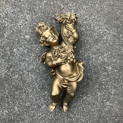 Wall hanging cherub - 3d,