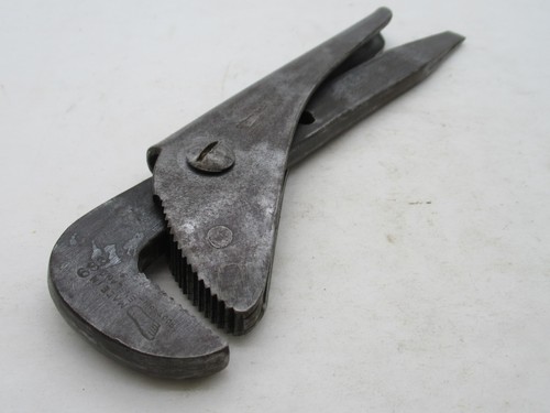 Vintage footprint pipe - vintage,