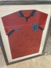 Framed (glass glazed) Signed England Men’s Team Shirt