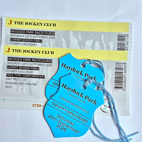 Haydock park racecourse horse - haydock,