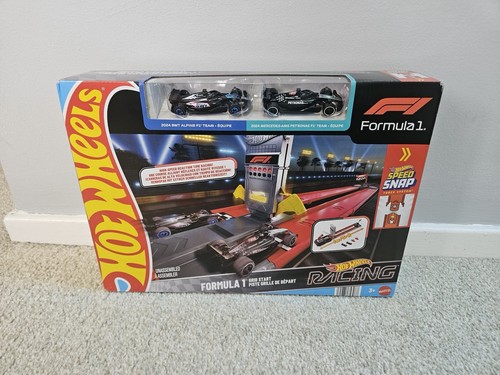 Hot wheels track - hot,