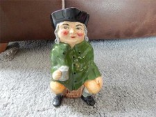 Artone Green Coated Coachman