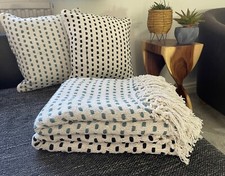 Jacquard Design Throw and