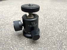 Giotto ball head MH-1002, hardly used, very good.