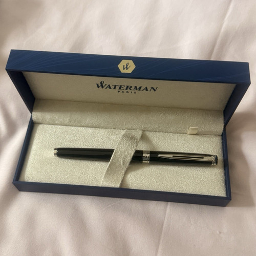 Waterman hemisphere black with