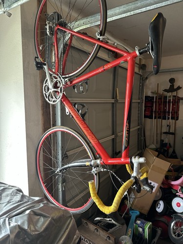 Specialized road bike - specialized,