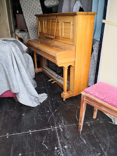 Vintage classic upright piano - vintage,