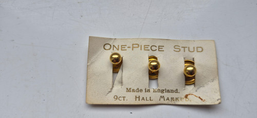 9ct gold collar - 3*,