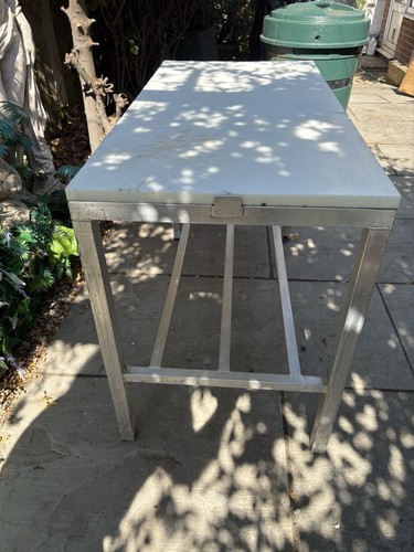 White metal rectangular - white,