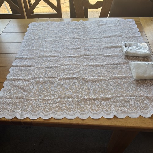 New square scalloped edge - square,