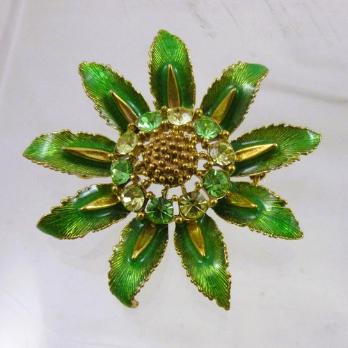 Jent green enamel flower - ,