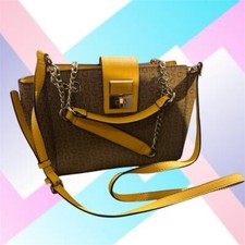 New NWT GUESS Los Angeles