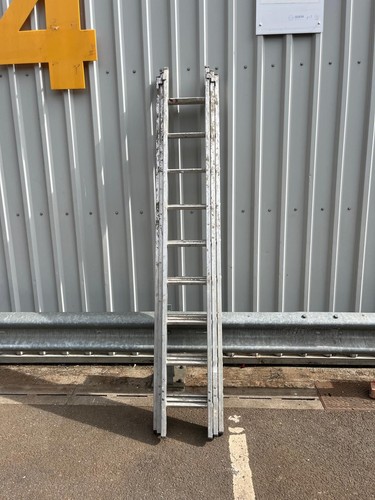 Lyte triple ladder closed - lyte,