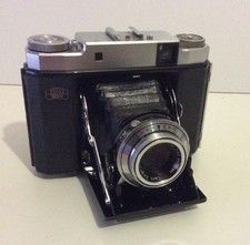 Classic ZEISS IKON "SUPER IKONTA"  Camera
