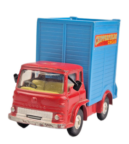 Corgi 503 chipperfields - 503, circus