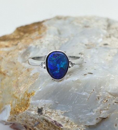 Solid black opal - black, gold