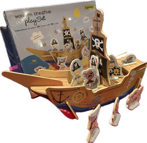 Model pirate ship - model, ship.