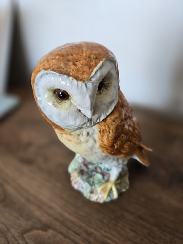 Beswick barn owl figurine - figurine, 1046