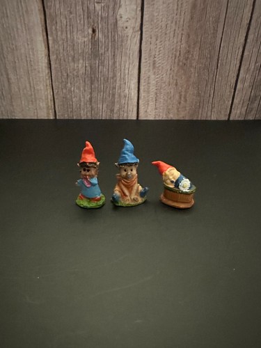 Miniature baby - vintage),