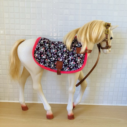 Our generation palomino horse - our,
