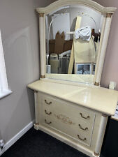 Italian 5 piece Bedroom Furniture Set In Cream