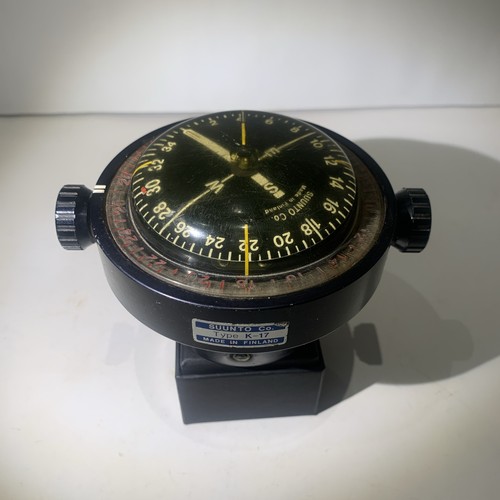 Small sailling boat - , compass
