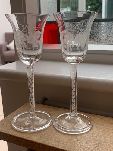 Two stunning antique 18th - stunning,