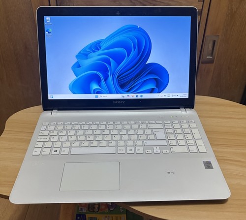 Sony vaio svf153a1ym 6 - i5, 15.6"