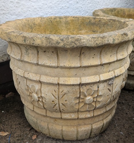 Concrete planter pots - pots., used