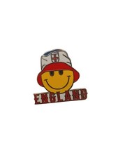ENGLAND SMILEY FACE AND BUCKET HAT PIN BADGE FREE UK 48HR POST