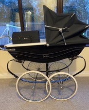 Silver Cross Balmoral Pram - Navy
