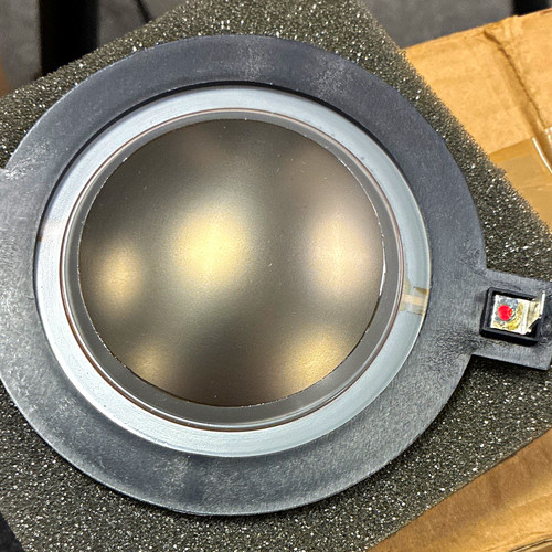 Speakers de75 8 3 - b&c,
