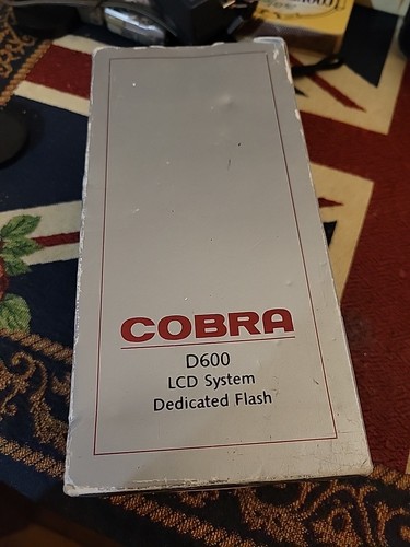 Cobra d600 dedicated lcd - cobra,