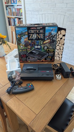 Vintage commodore amiga cd32 - vintage,