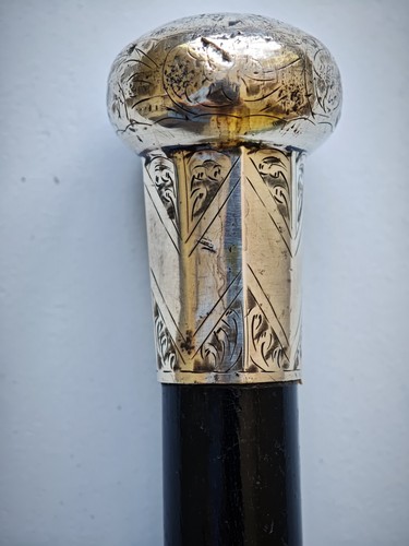 Silver pommel hallmarked black - hallmarked,