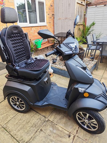 Barely used 8mph mobility - barely,