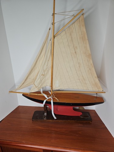 Vintage model pond boat sloop - vintage,